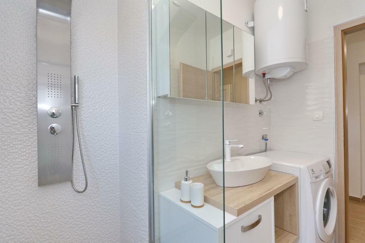 Two New Apartments By The Town Center Zadar Luaran gambar